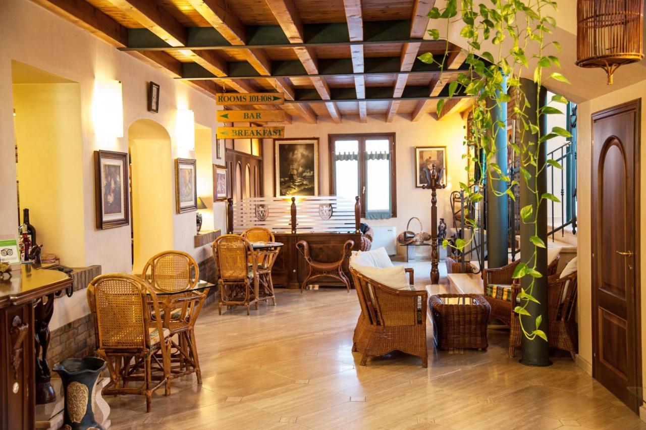 Hotel Corte Vecchia San Prospero Luaran gambar